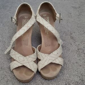 Toms wedges